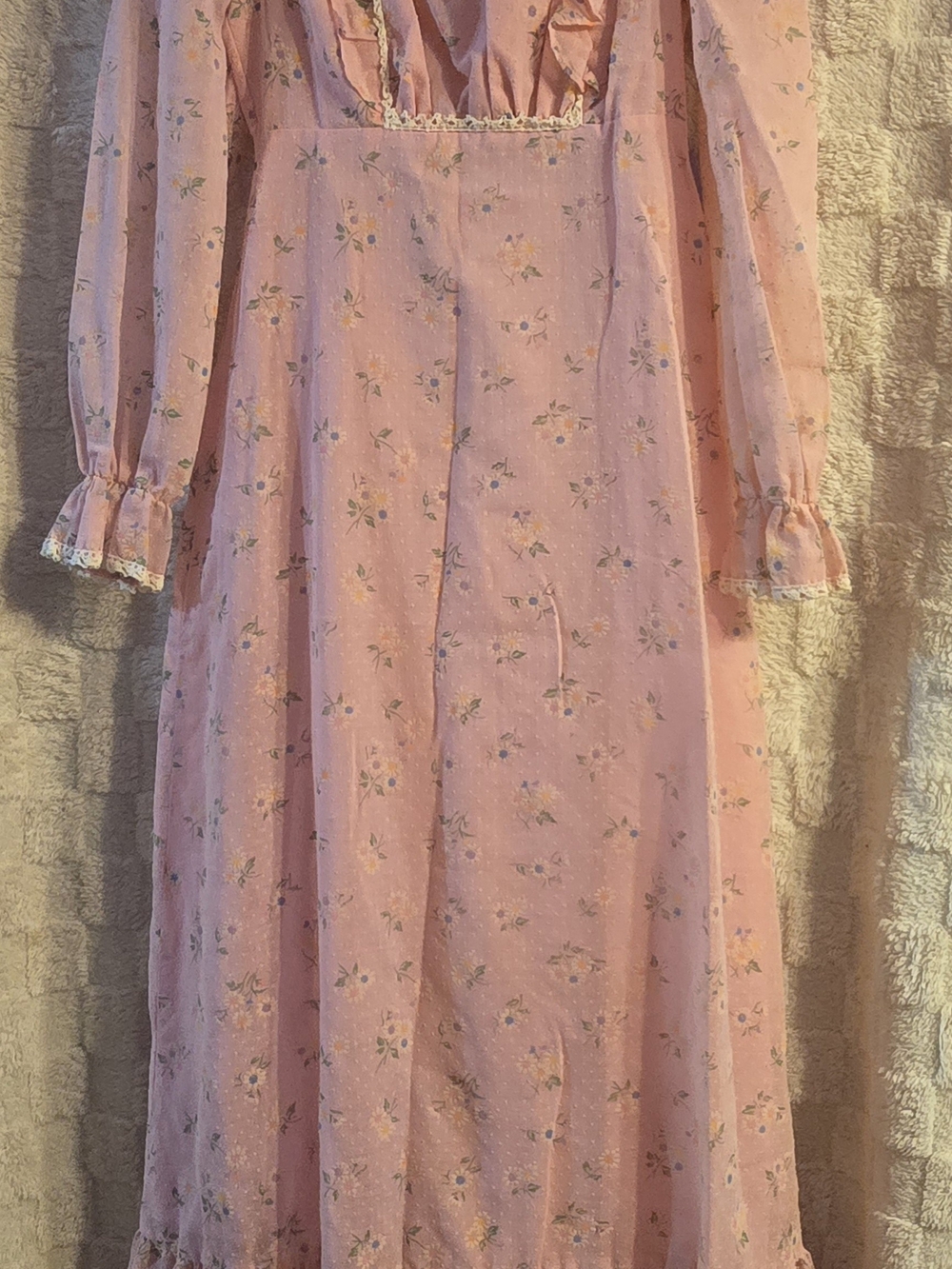 Vintage jcpenney Pink Floral Long Sleeve Maxi Dress with Ruffle Trim